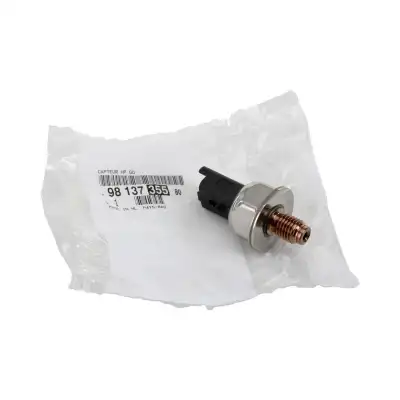 YAKIT BASINÇ SENSÖRÜ (POMPA MUŞÜRÜ) 1570P7 / BRLNGO C3 C4 CELYSEE 208 301 308 PRTNR RFTR