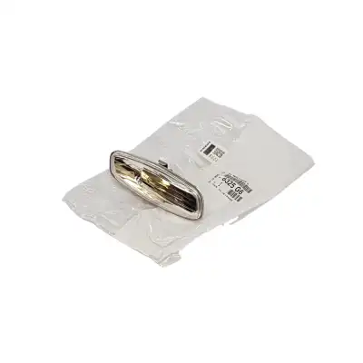 ÇAMURLUK SİNYALİ SAĞ (AYNA ALTI) 6325G6 / C3 C4 GRAND PİCASSO C5 207 3008 308 5008