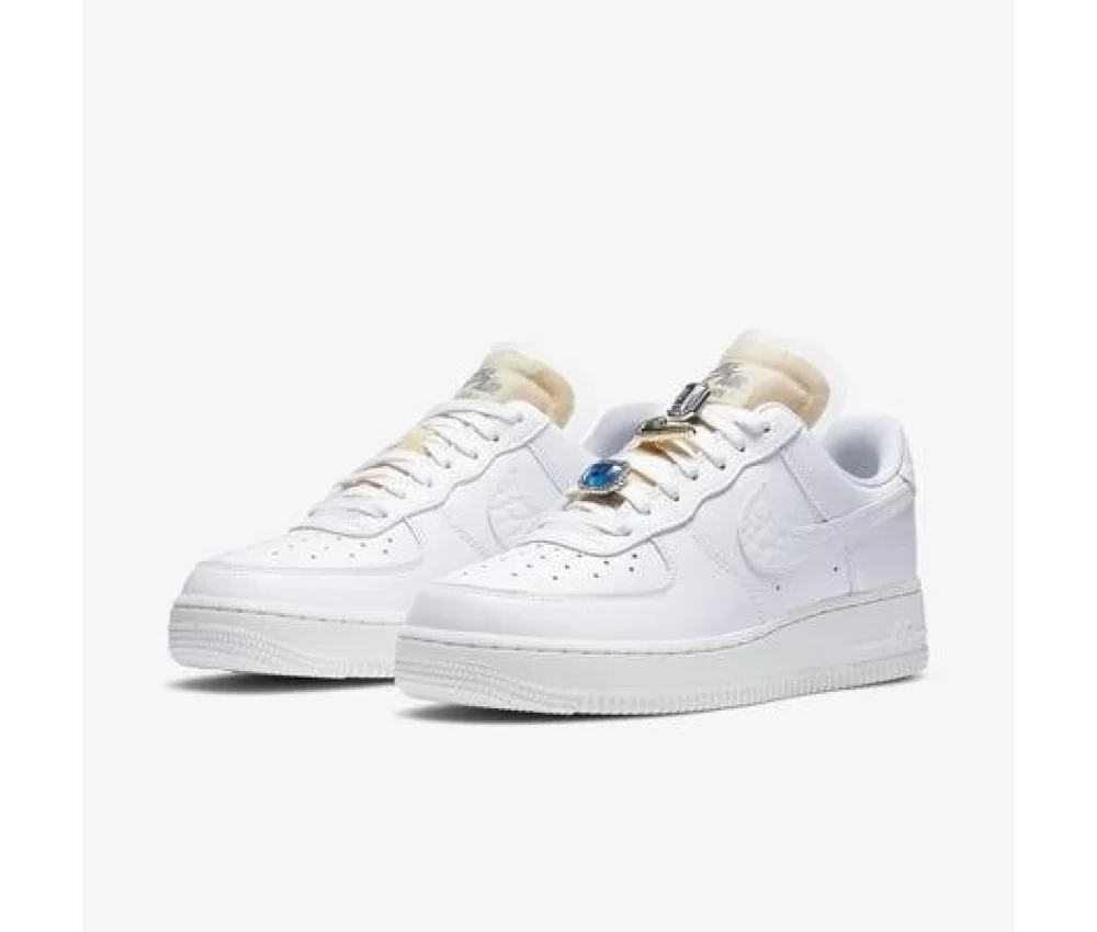 Nike Air Force 1 07 LX