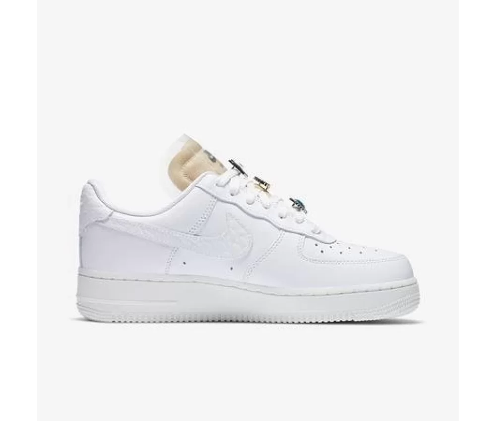 Nike Air Force 1 07 LX