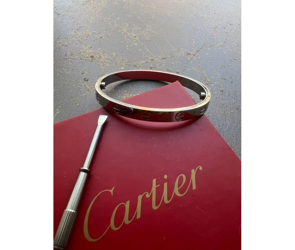 Cartier Kelepçe Vidalı Bileklik Silver