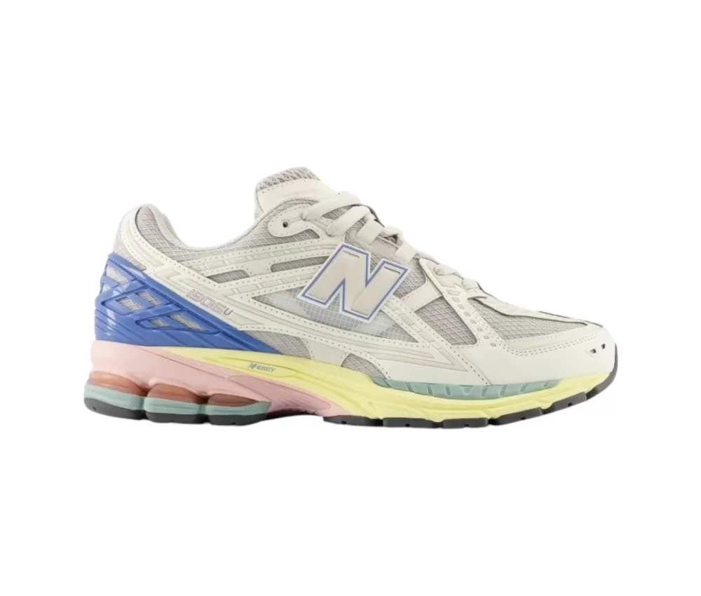 New Balance 1906 Tranies in Cream and Pastels