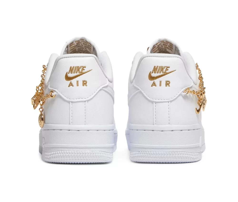 Nike Air Force 1 07 LX Lucky Charms