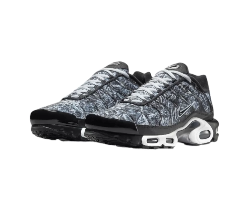 Nike Air Max Plus Dark Smoke Grey