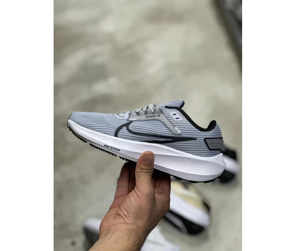 Nike Air Zoom Pegasus 40 Grey