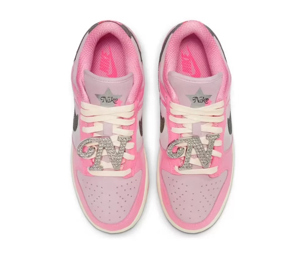 Nike Dunk Low LX Barbie