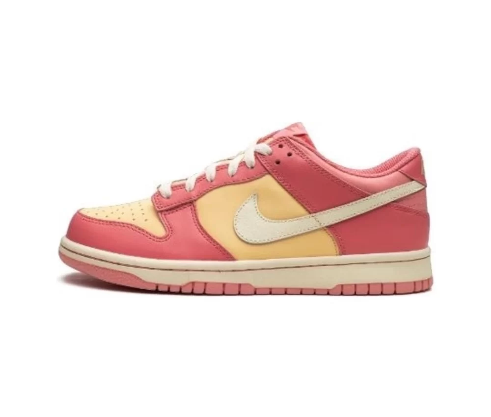 Nike Dunk Low Strawberry Peach Cream