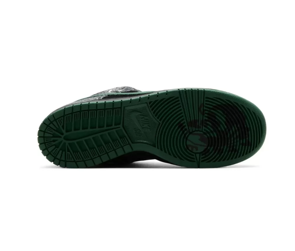Nike SB Dunk Low There Skateboards