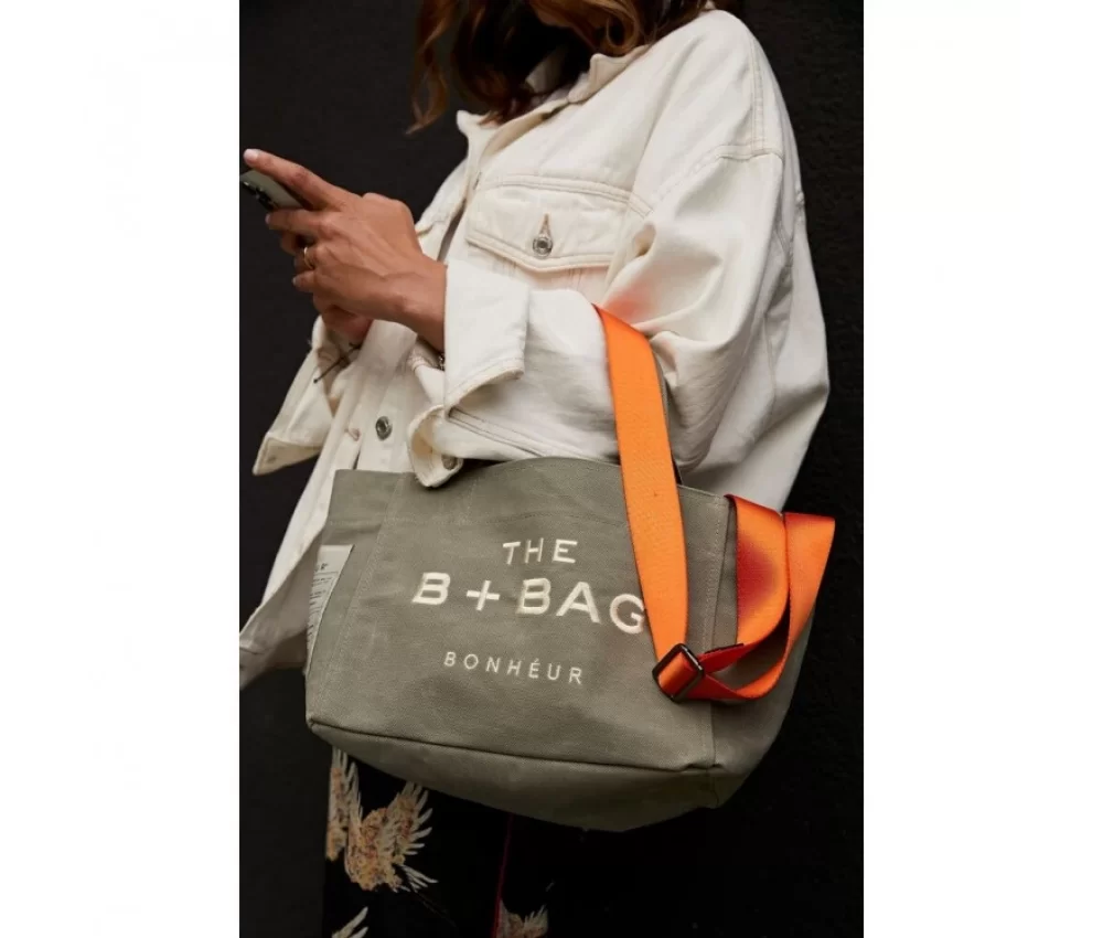 The B + Bag Bonheur Canvas Tote