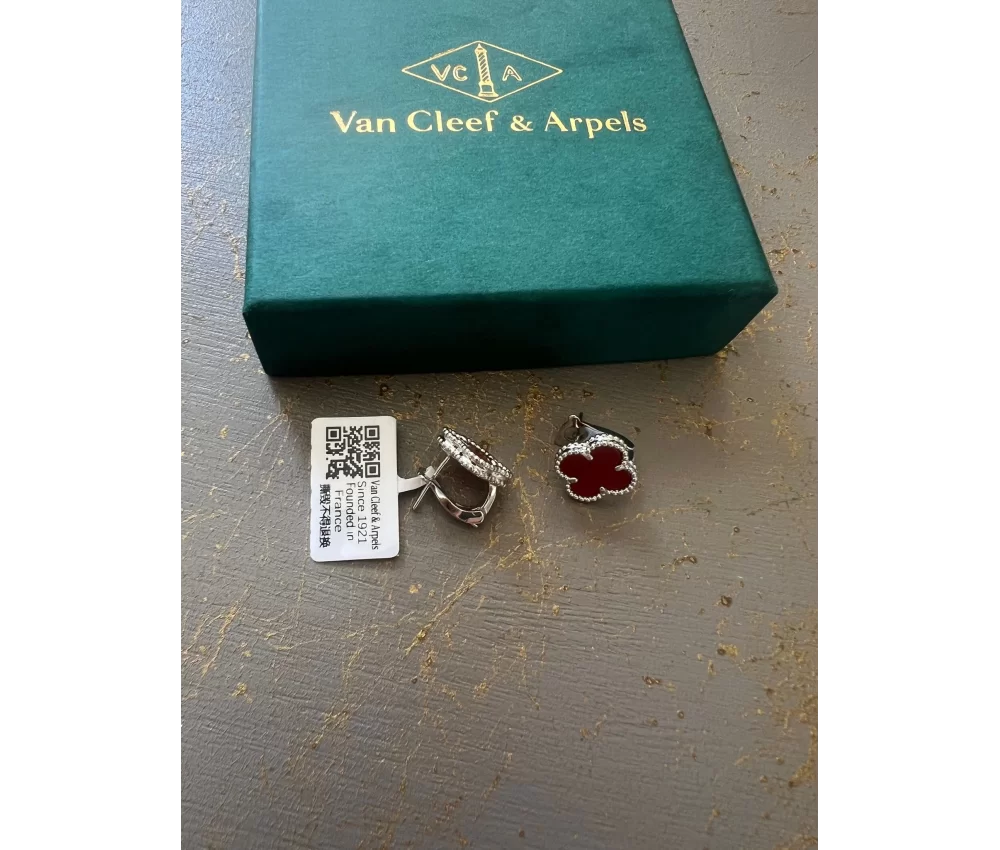 Van Cleef & Arpels Claret Red Silver Küpe