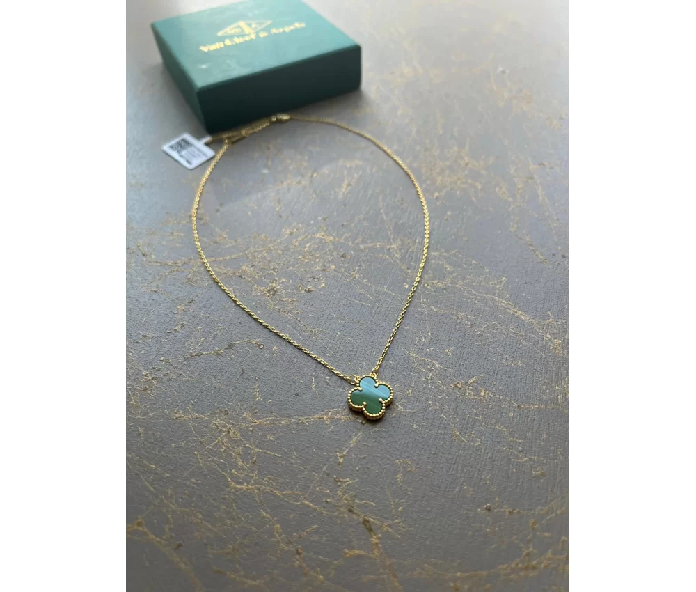 Van Cleef & Arpels Green Gold Kolye