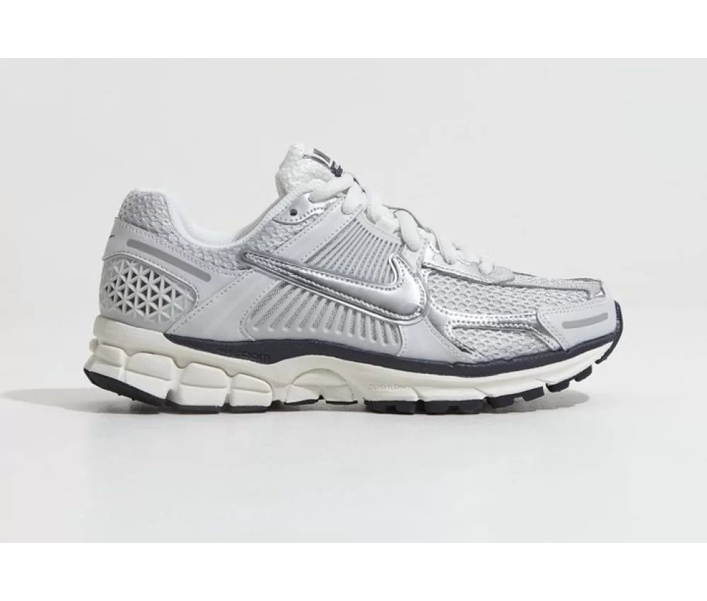 Nike Zoom Vomero 5 Photon Dust