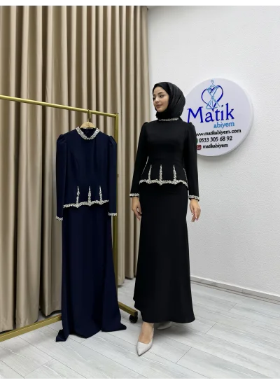Adriana Taş Detaylı Balık Model Elbise