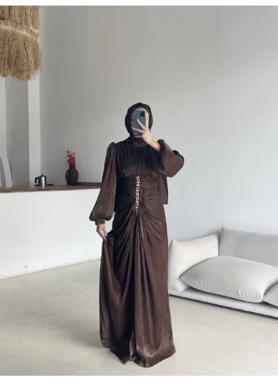 Lara Abiye