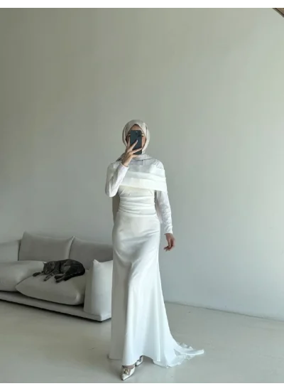Zoya Elbise