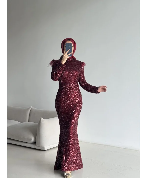 Boru Payet Omuzları Tüy Detaylı Abiye