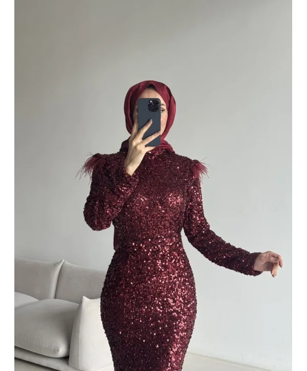 Boru Payet Omuzları Tüy Detaylı Abiye