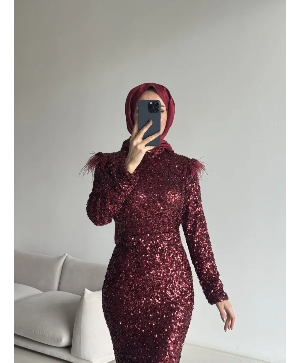 Boru Payet Omuzları Tüy Detaylı Abiye
