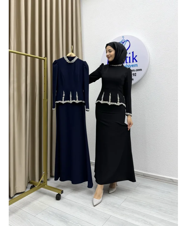 Adriana Taş Detaylı Balık Model Elbise
