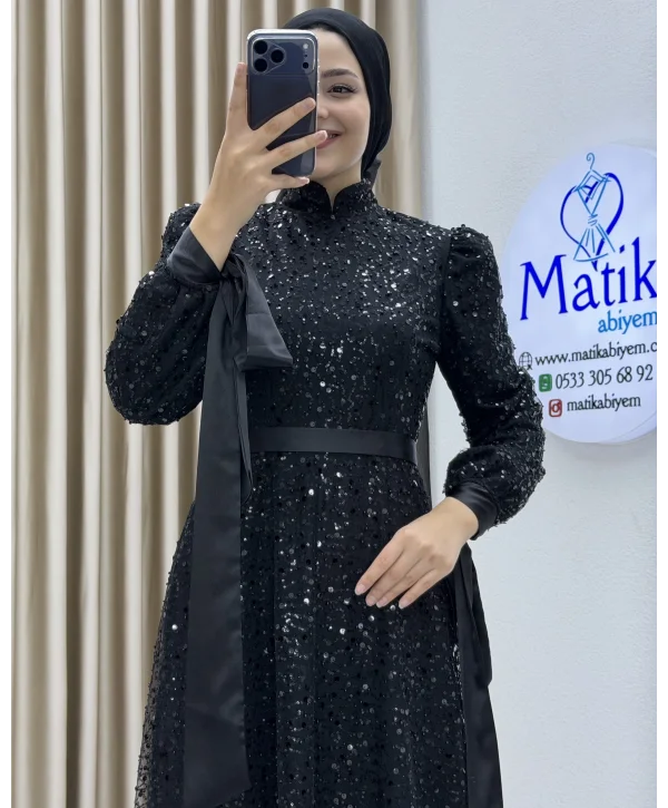 Analı Kızlı Boncuk Payet Elbise