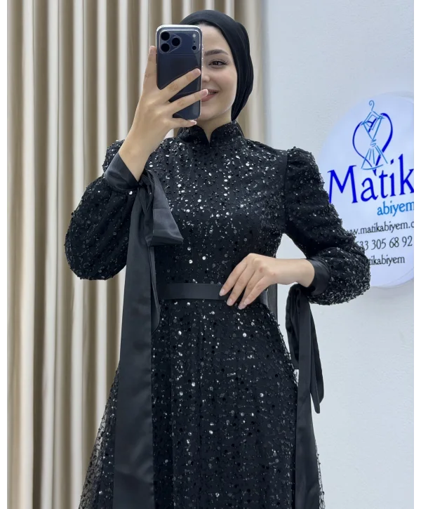 Analı Kızlı Boncuk Payet Elbise