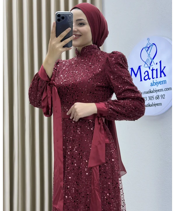Analı Kızlı Boncuk Payet Elbise