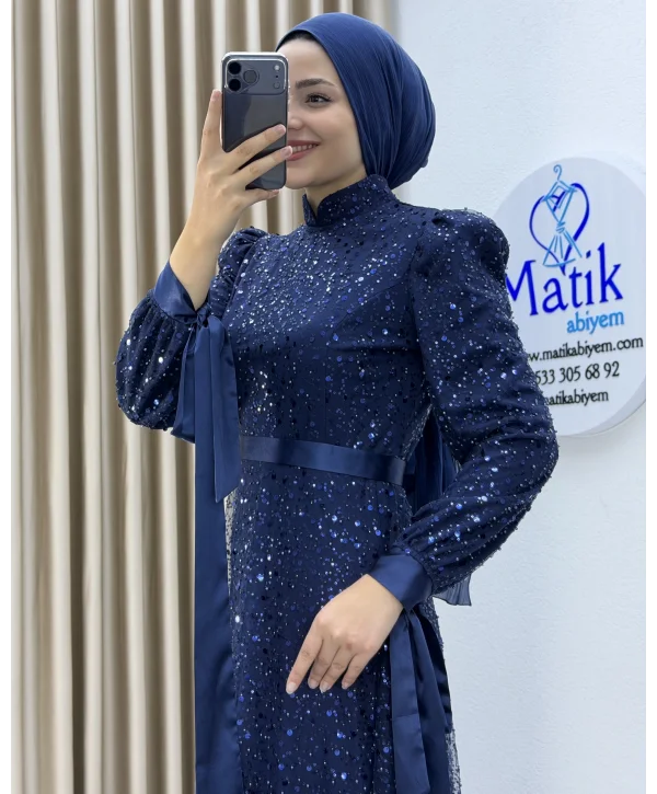 Analı Kızlı Boncuk Payet Elbise