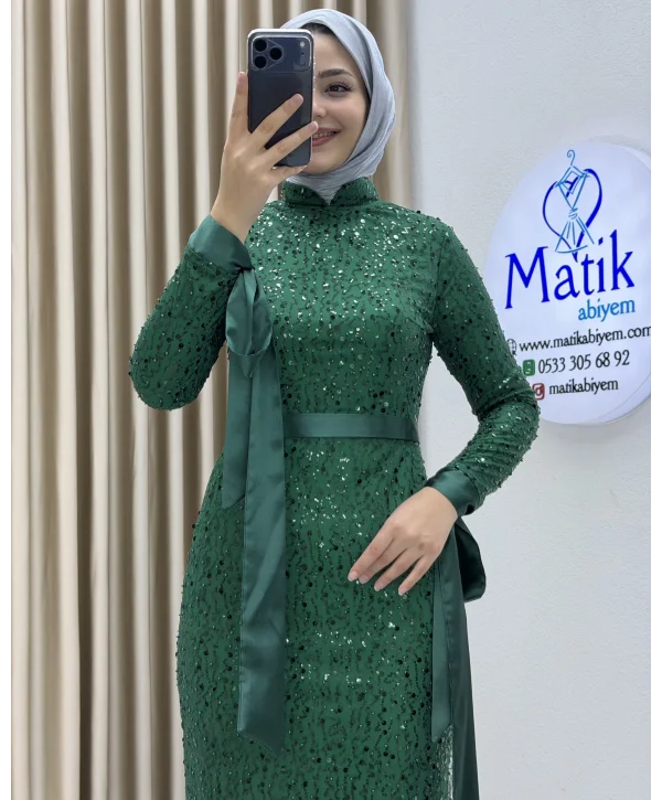 Analı Kızlı Boncuk Payet Midi Elbise