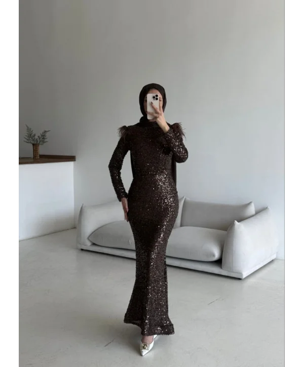 Boru Payet Omuzları Tüy Detaylı Abiye