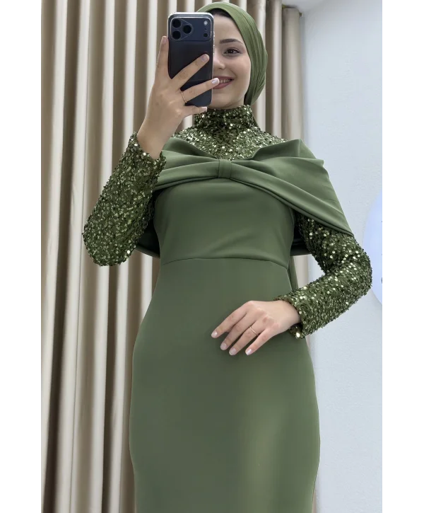 Drapeli Göğüs Detaylı, Payet İşlemeli Uzun Kollu Dik Yaka Kalem Kesim Şık Abiye Elbise