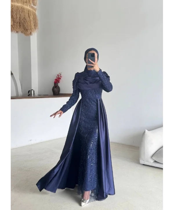 Eliz Abiye