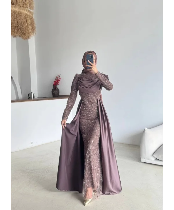 Eliz Abiye