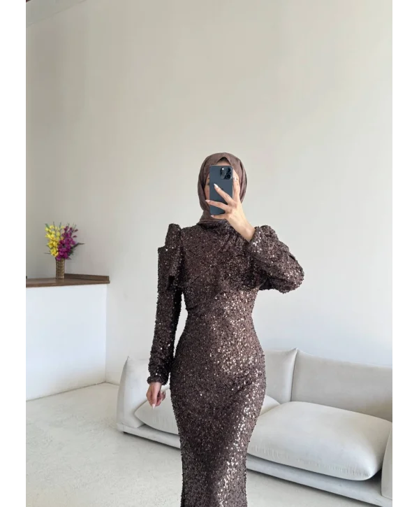 Işıl Abiye