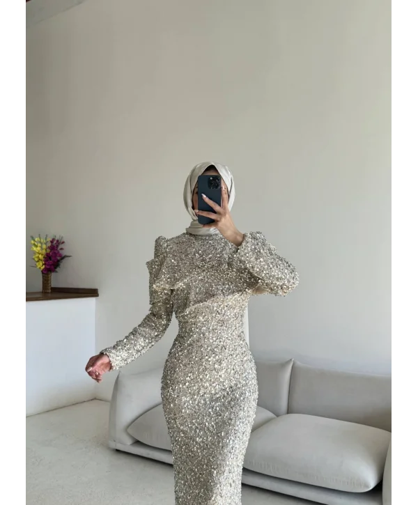 Işıl Abiye