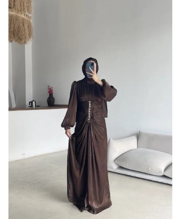 Lara Abiye