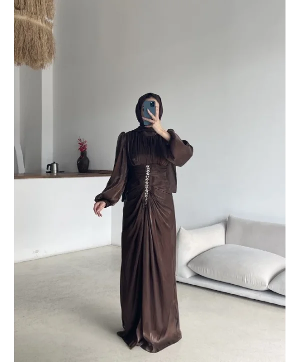 Lara Abiye
