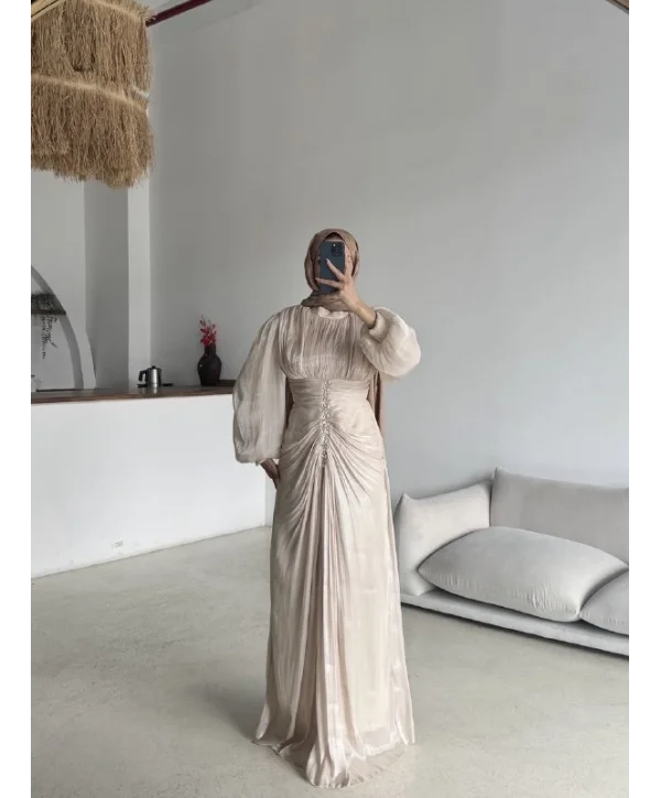 Lara Abiye