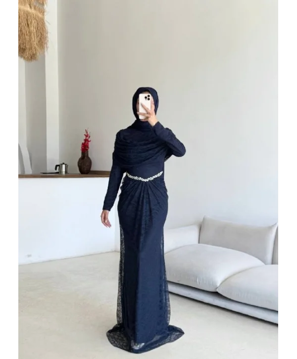 Nilsu Elbise
