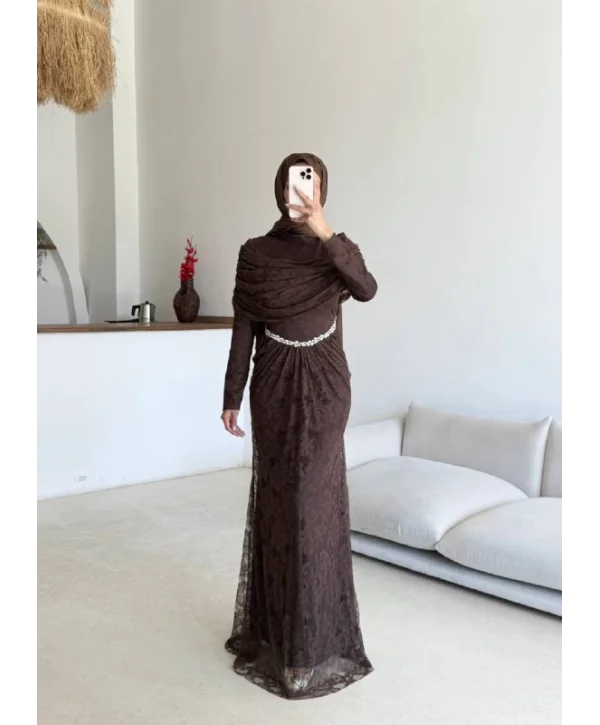 Nilsu Elbise