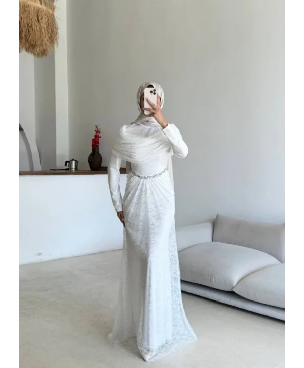 Nilsu Elbise