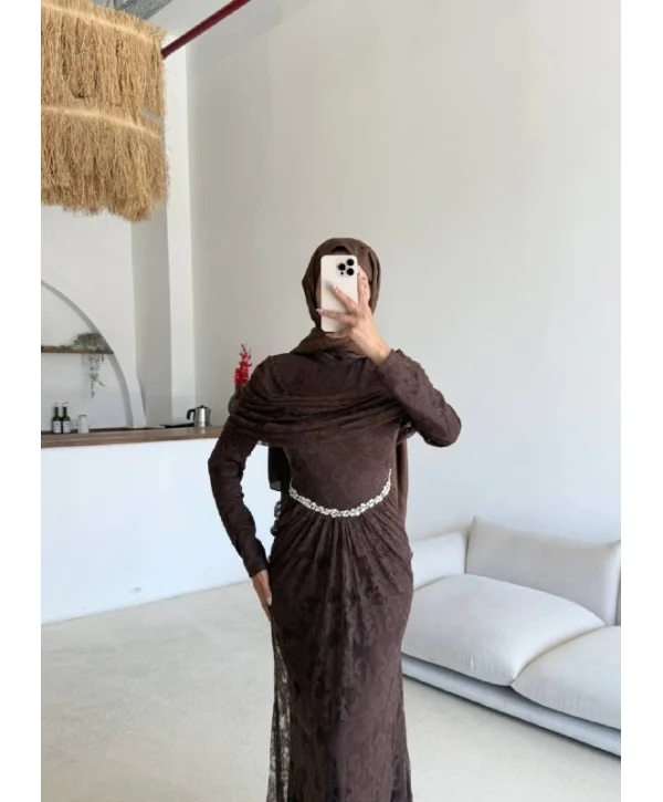 Nilsu Elbise