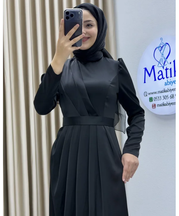 Zara Saten Abiye