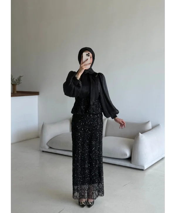Zühre Takım