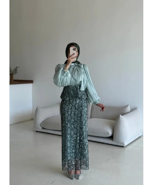 Zühre Takım