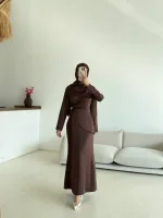 Lal Elbise