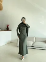Lal Elbise