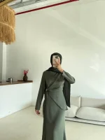 Lal Elbise
