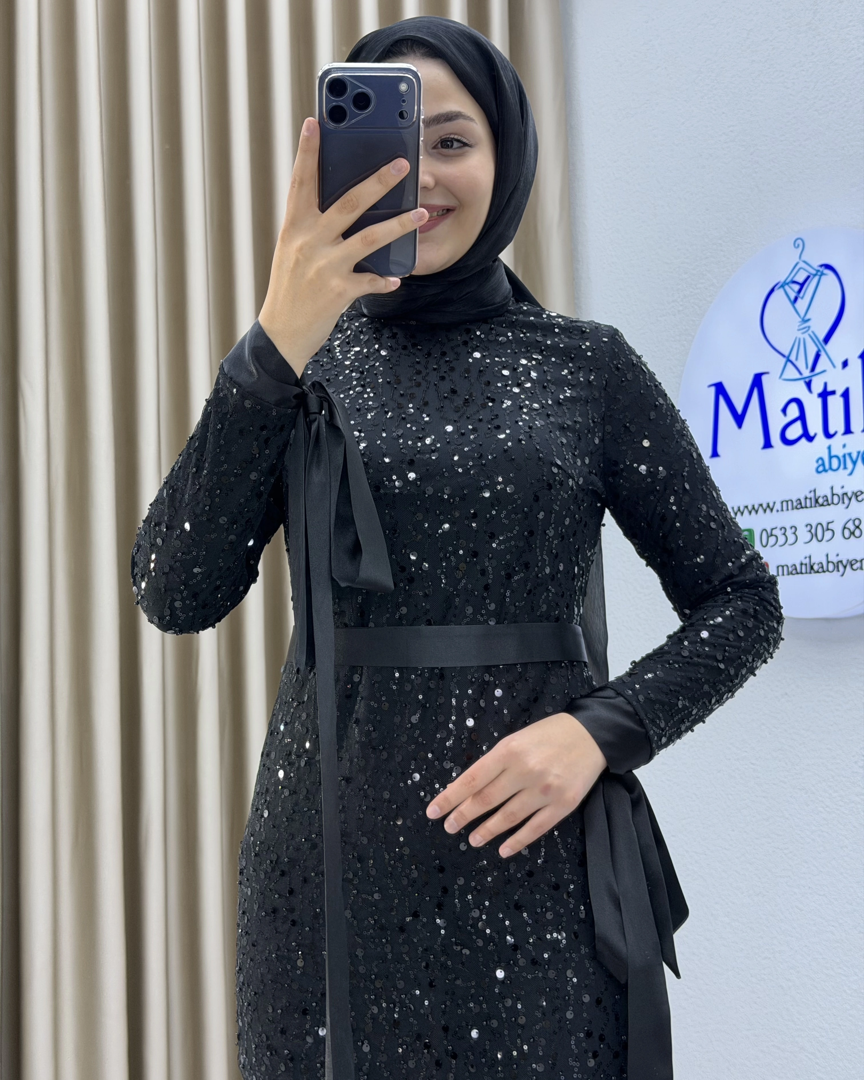 Analı Kızlı Boncuk Payet Midi Elbise