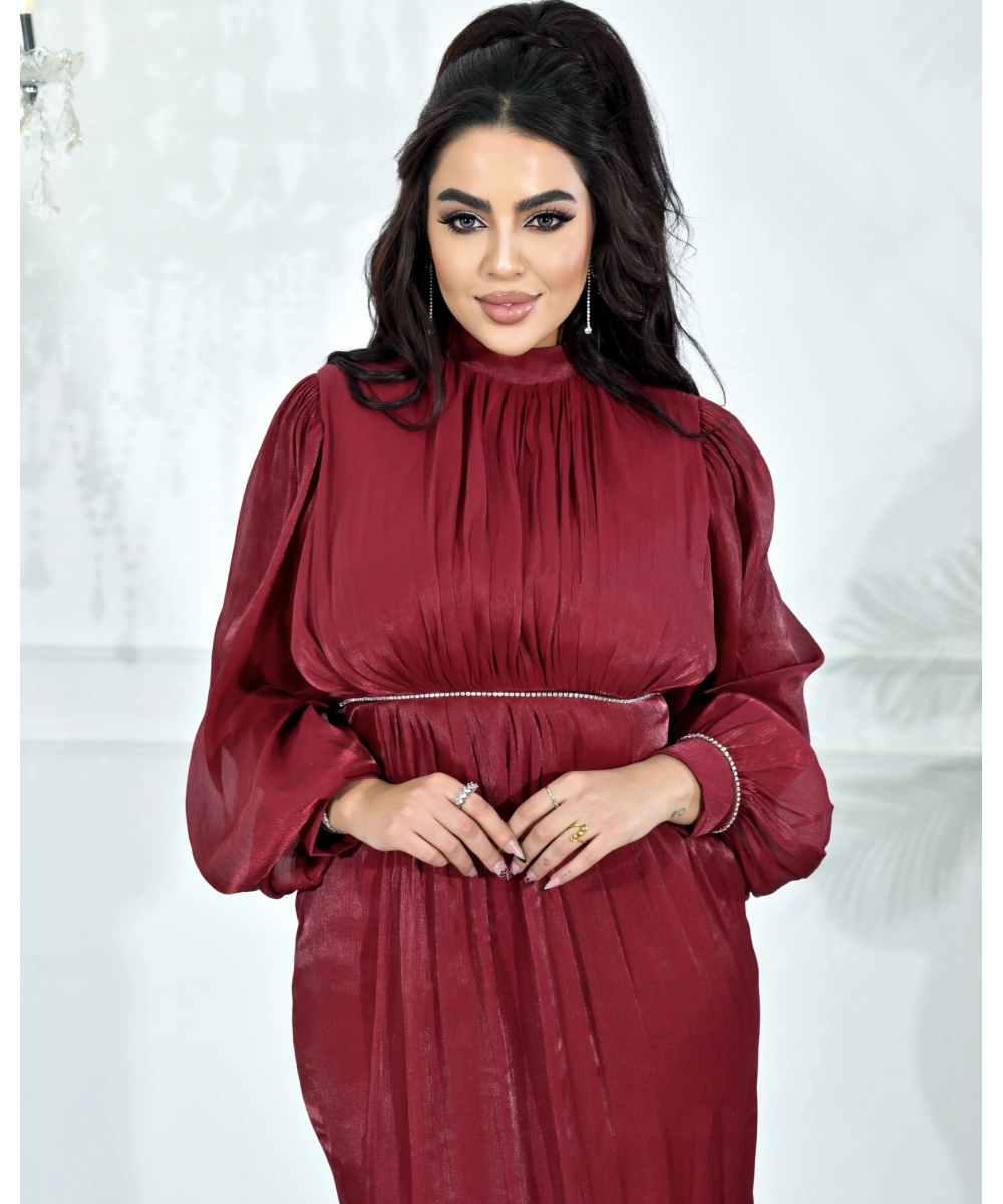 Yüksek Yaka, Bel Taş Detaylı, Uzun Kollu, Dökümlü Şifon Uzun Abiye Elbise