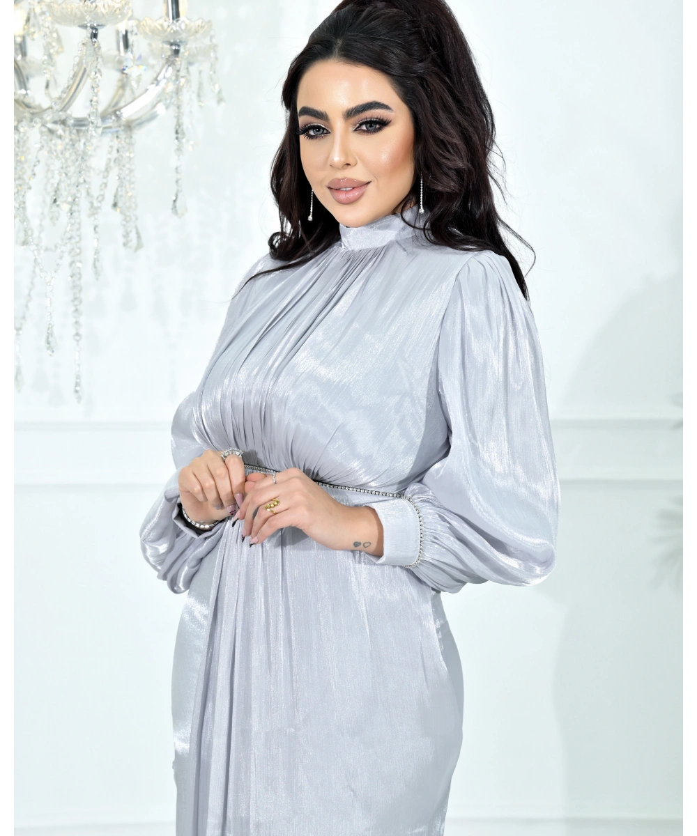 Yüksek Yaka, Bel Taş Detaylı, Uzun Kollu, Dökümlü Şifon Uzun Abiye Elbise